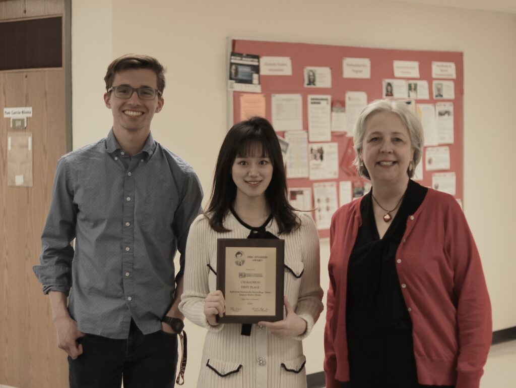 Xinlin Jiang poses with Professor Katy Culver and another J-School student with her award