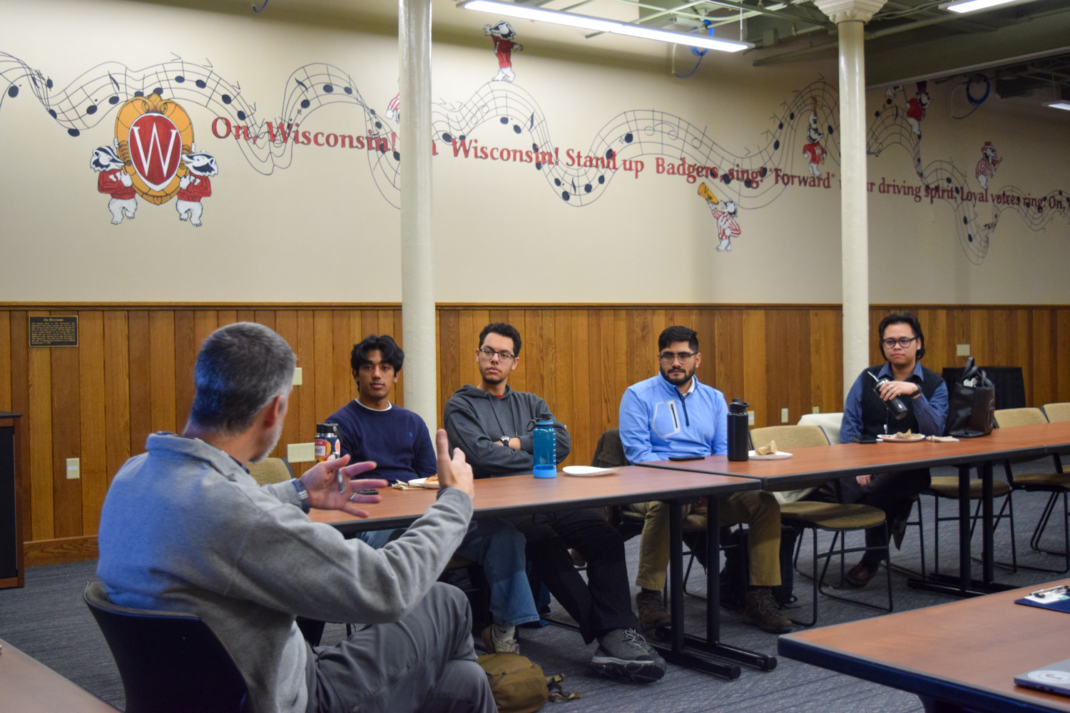 SJMC teaching faculty leads a storytelling workshop for Posse scholars. 